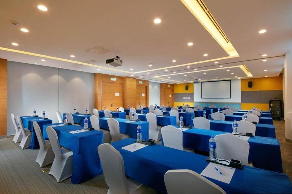 Holiday Inn Express Handan East By Ihg Exteriör bild
